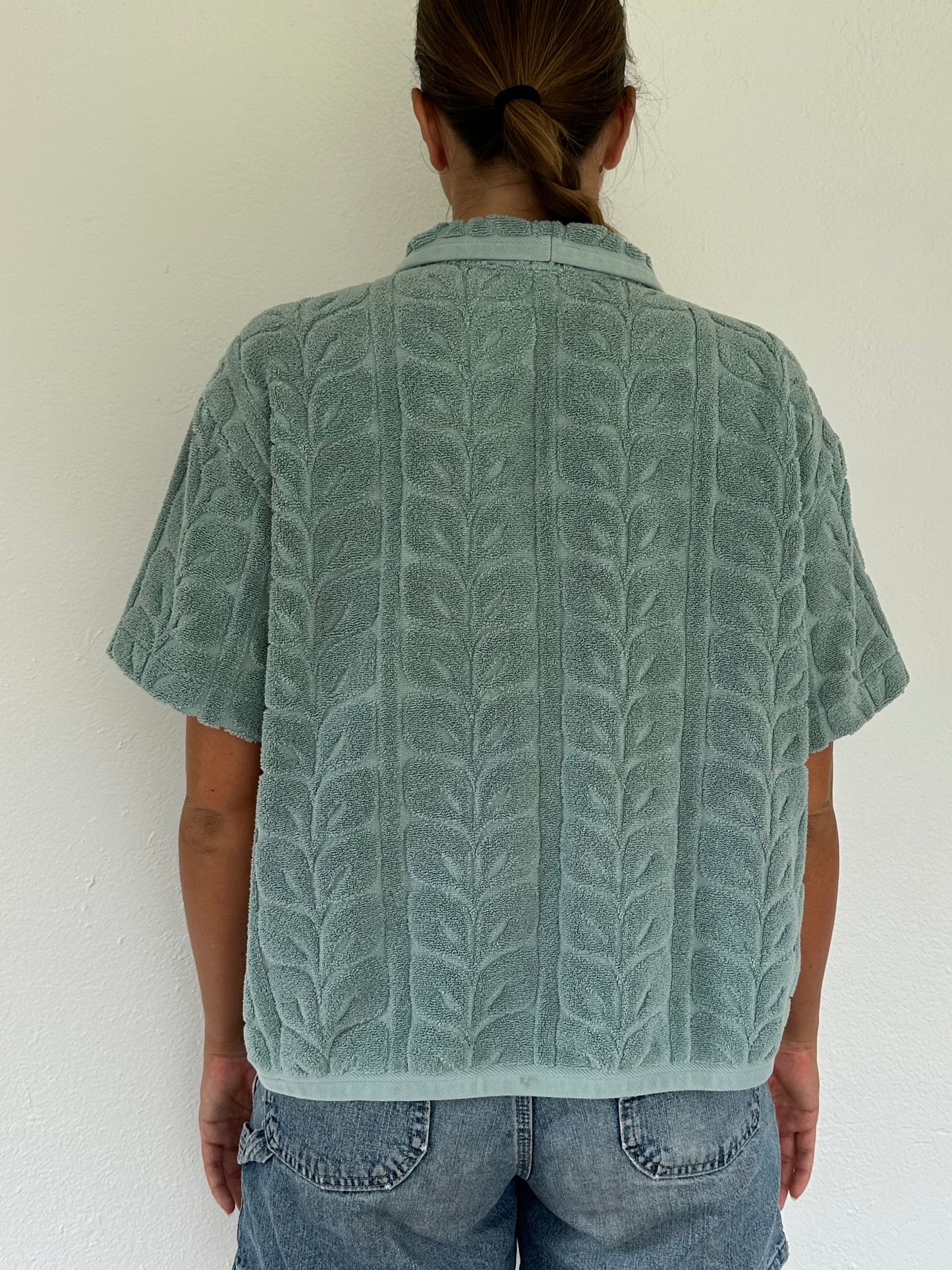 Cropped Trellis Button Up
