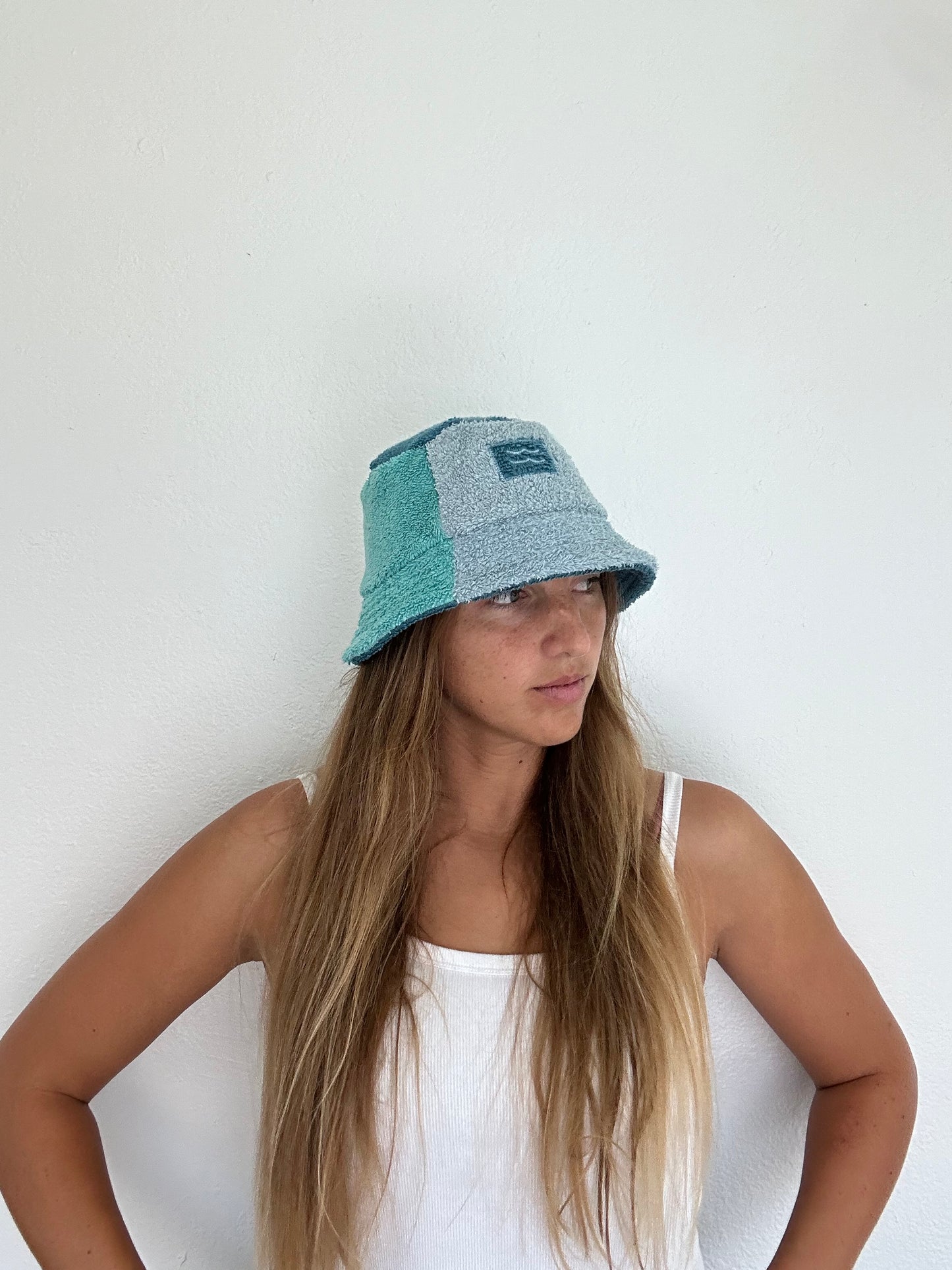 Shallows Bucket