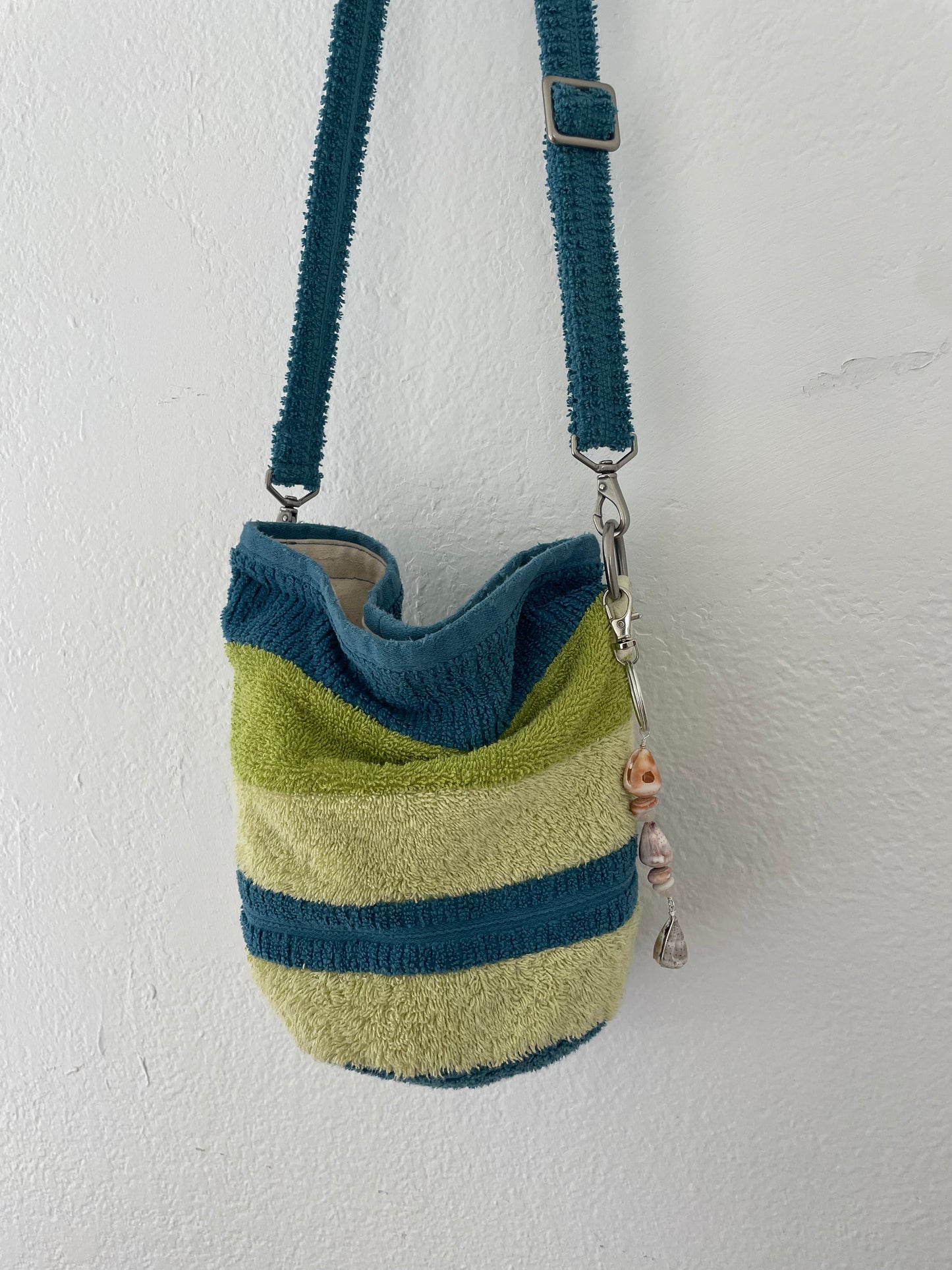 Tide Pool Bucket Bag