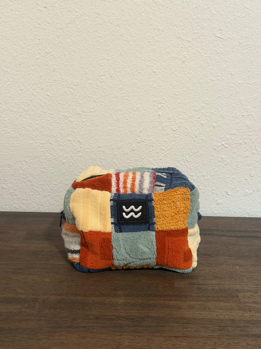 Small Boxy Zip