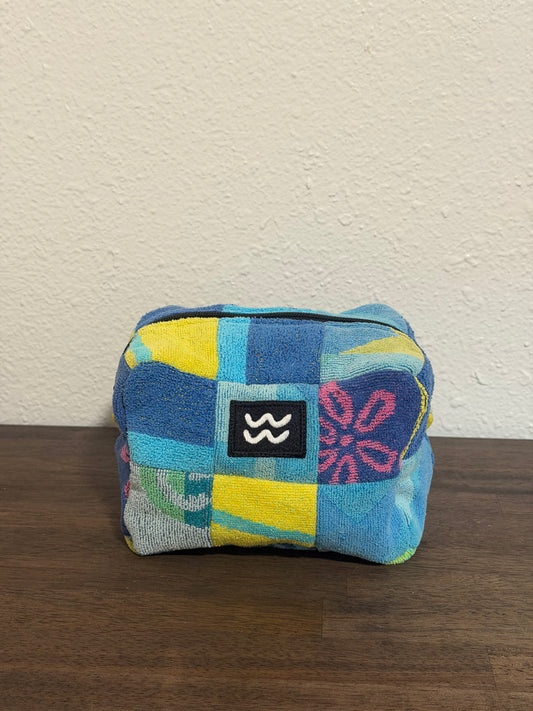 Small Boxy Zip