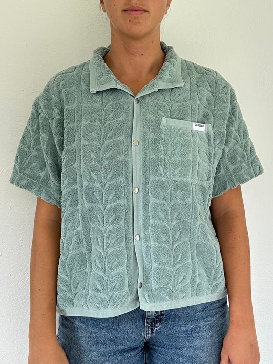 Cropped Trellis Button Up