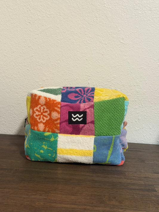 Large Boxy Zip