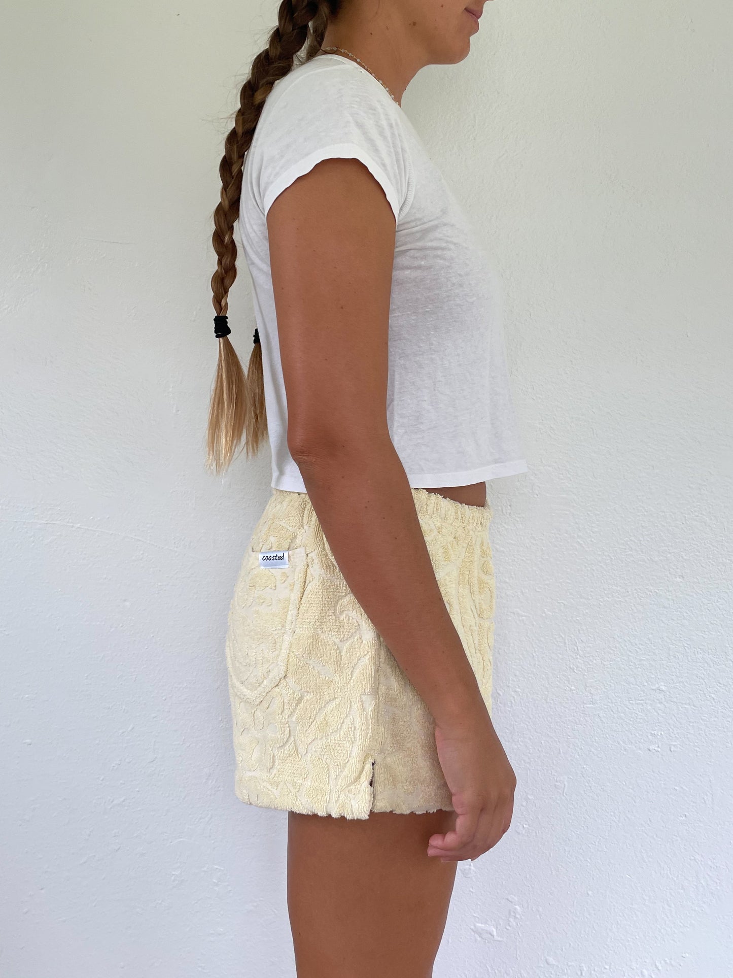 L Textured Cream Shorts