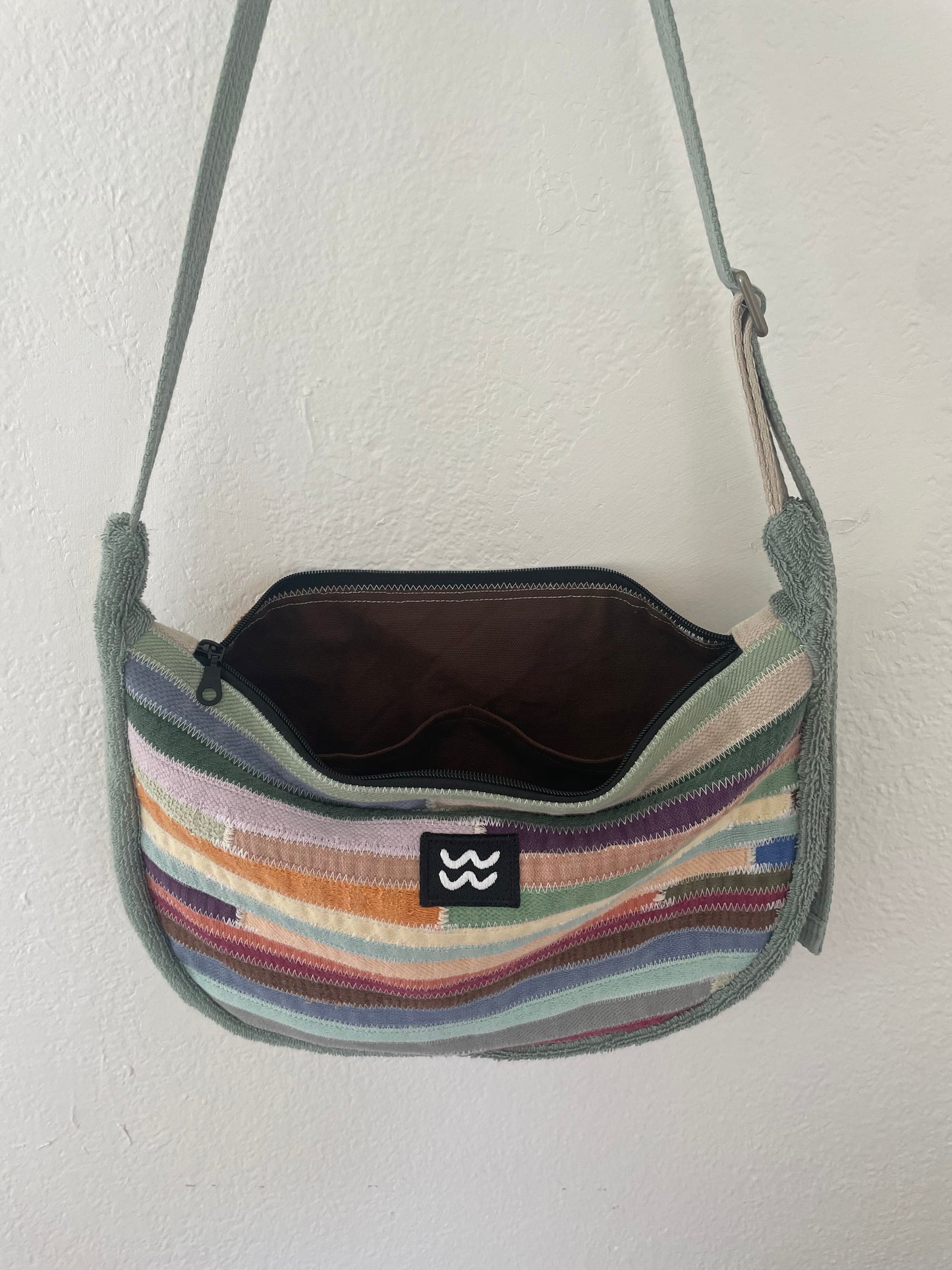 Fresh Air Sling Bag