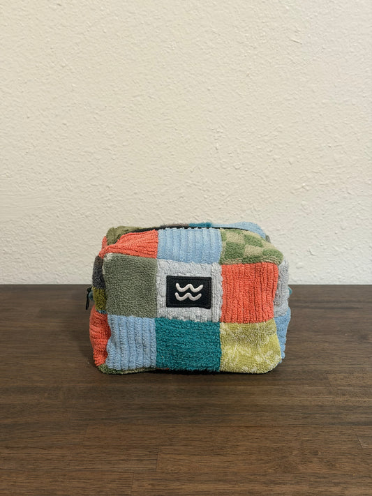 Small Boxy Zip