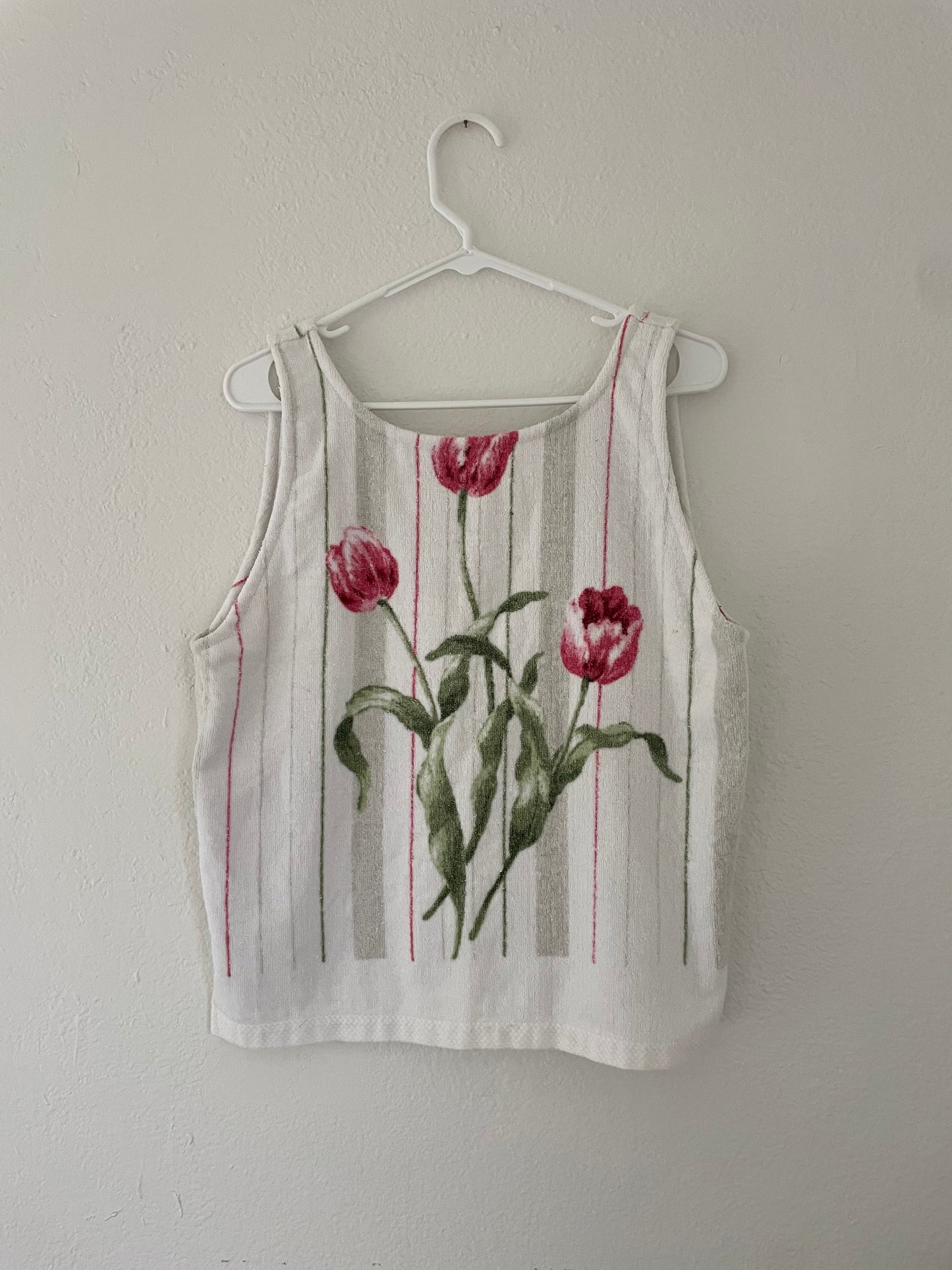 M Tulip Button Vest