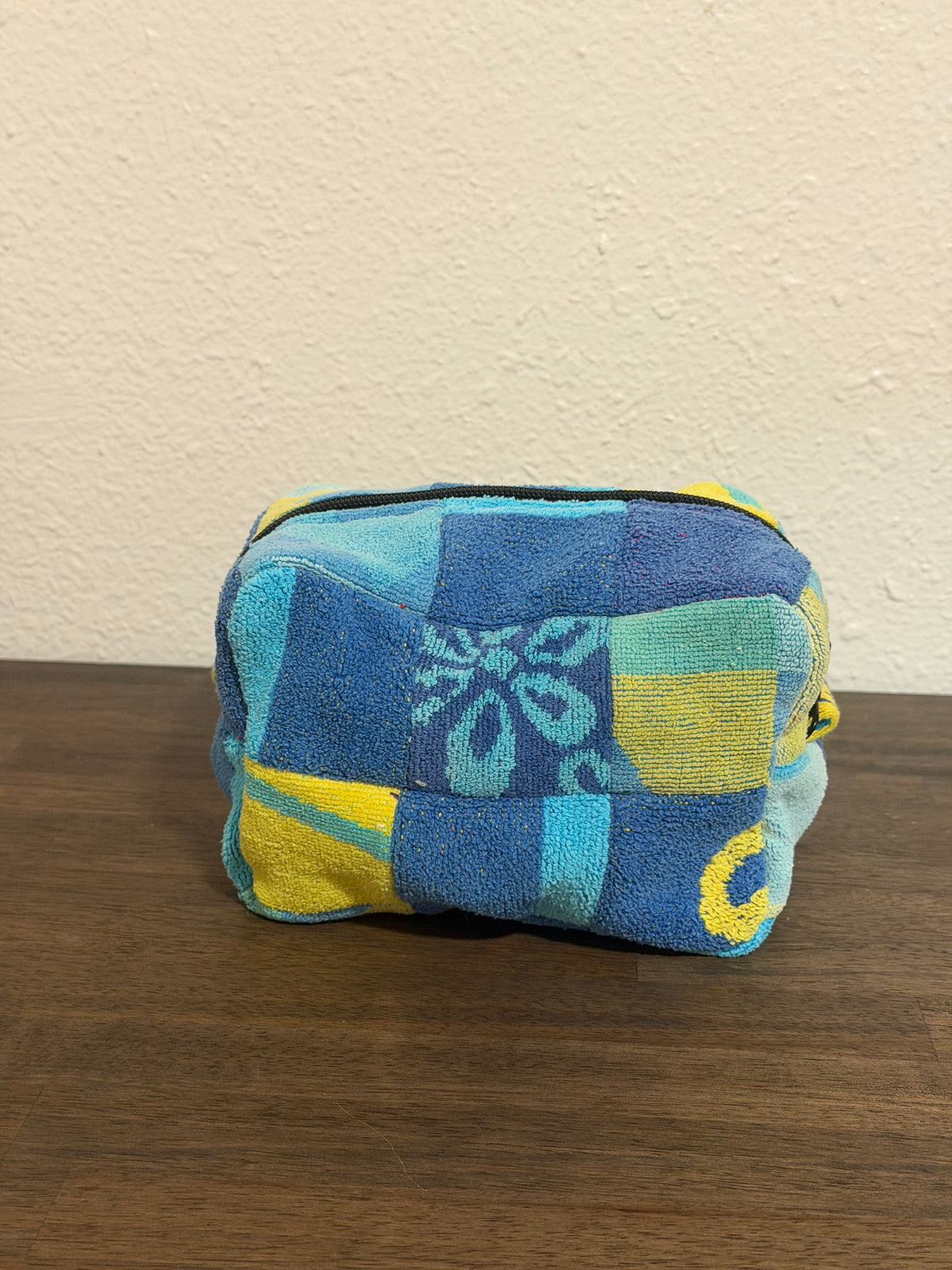 Small Boxy Zip