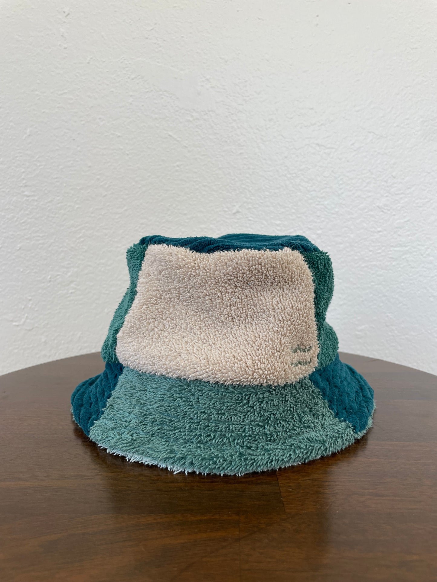 Settee Bucket
