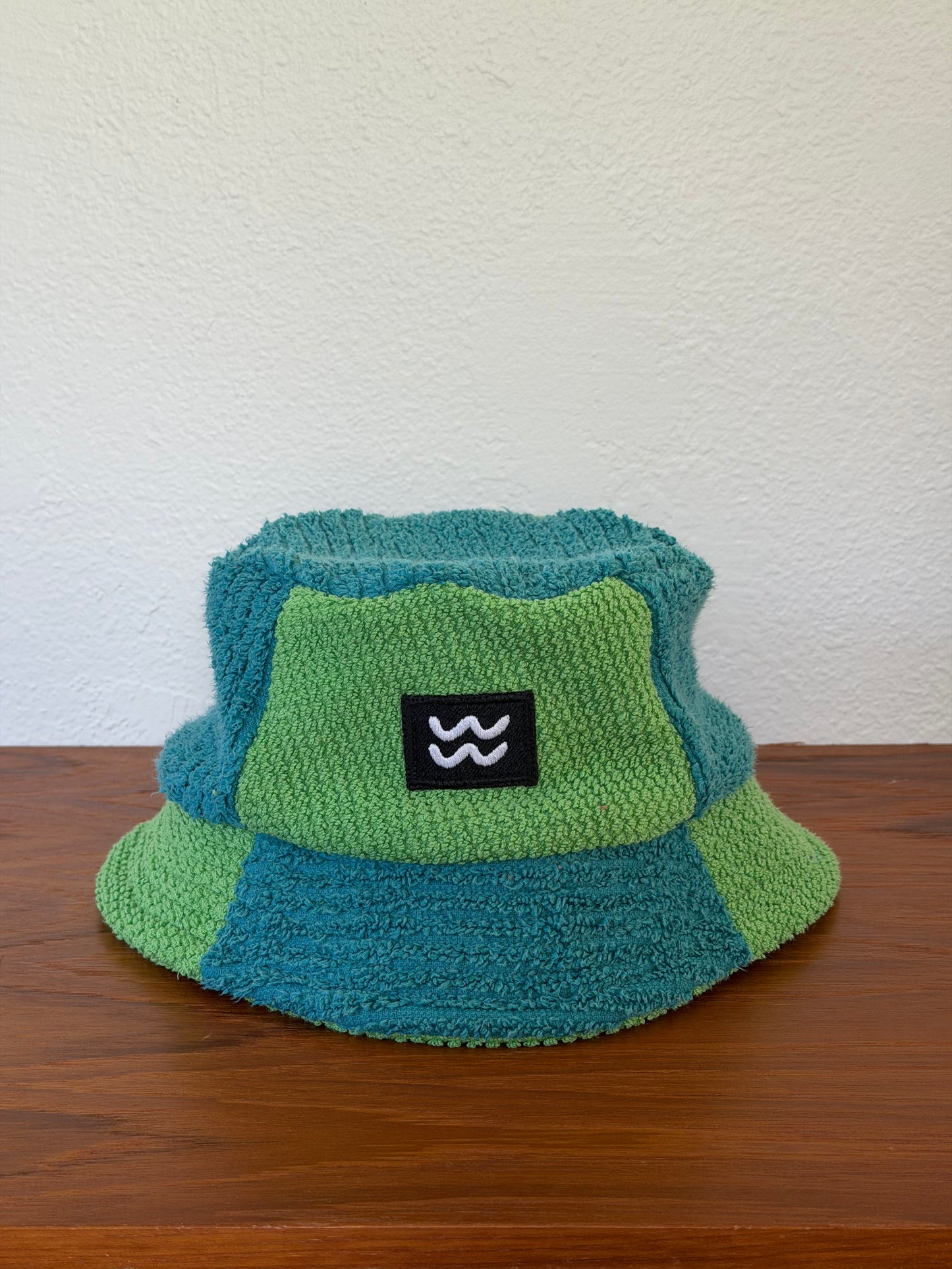 XL Peacock Bucket