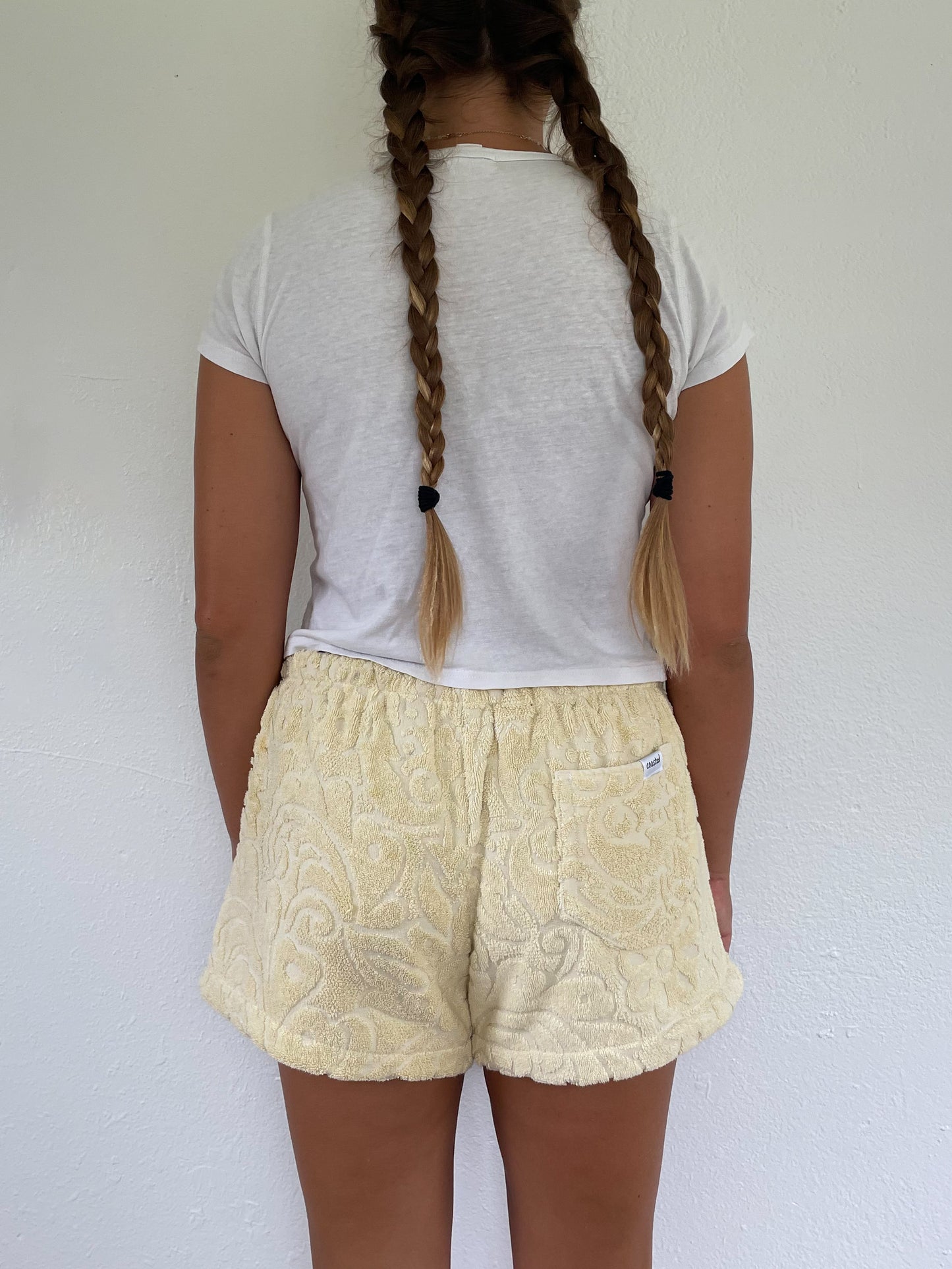 L Textured Cream Shorts
