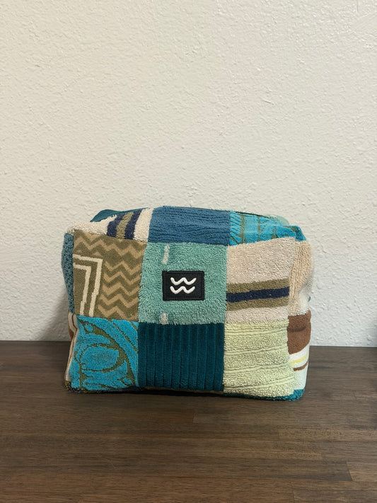 Large Boxy Zip