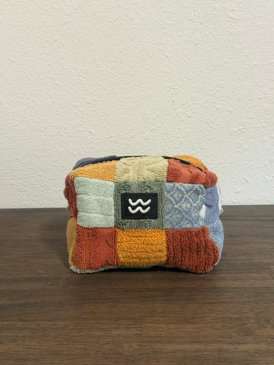 Small Boxy Zip