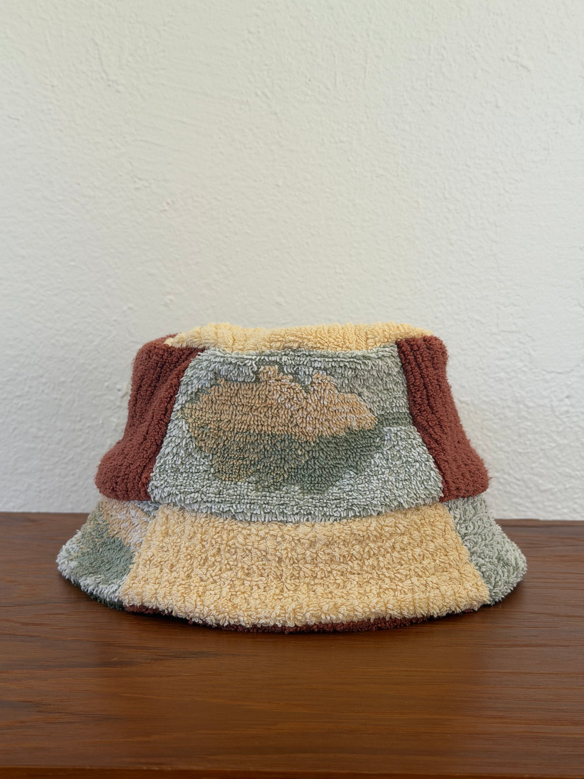 Foliage Bucket