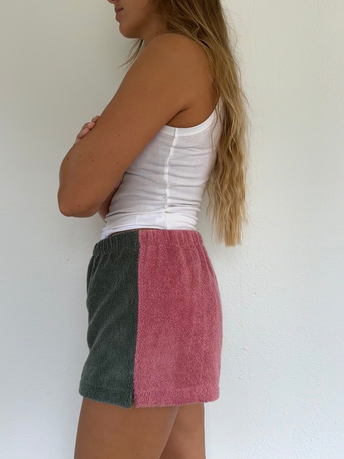 L Color Block Shorts