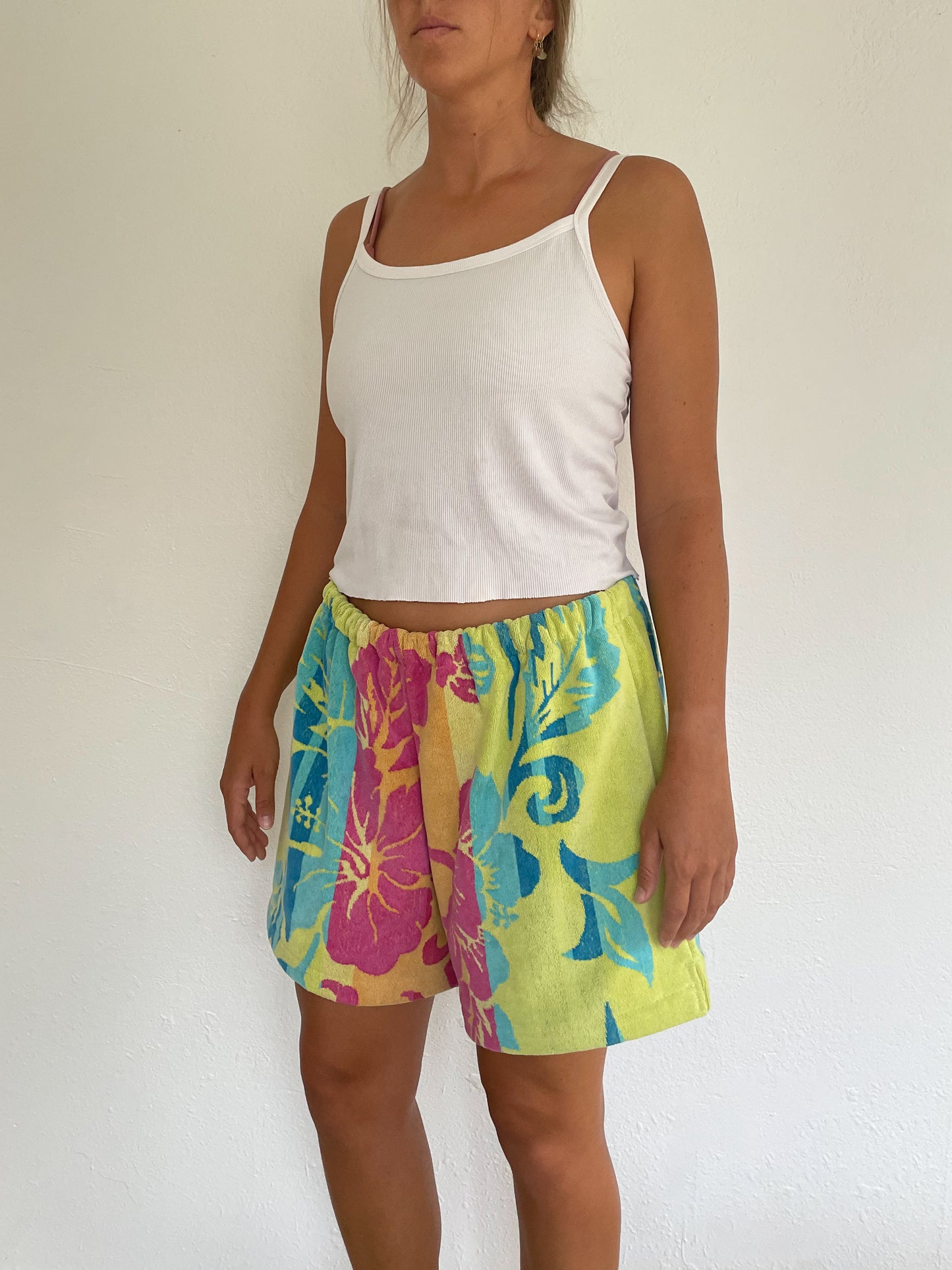 XL Hibiscus Shorts