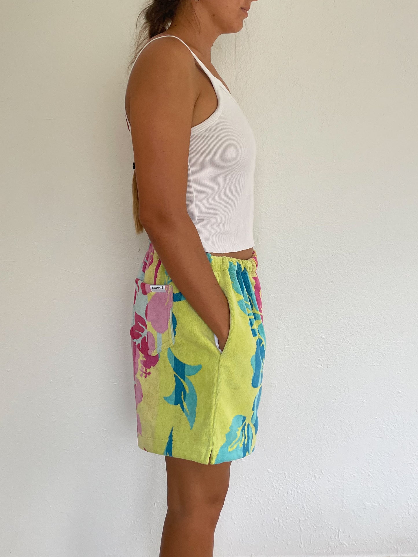 XL Hibiscus Shorts