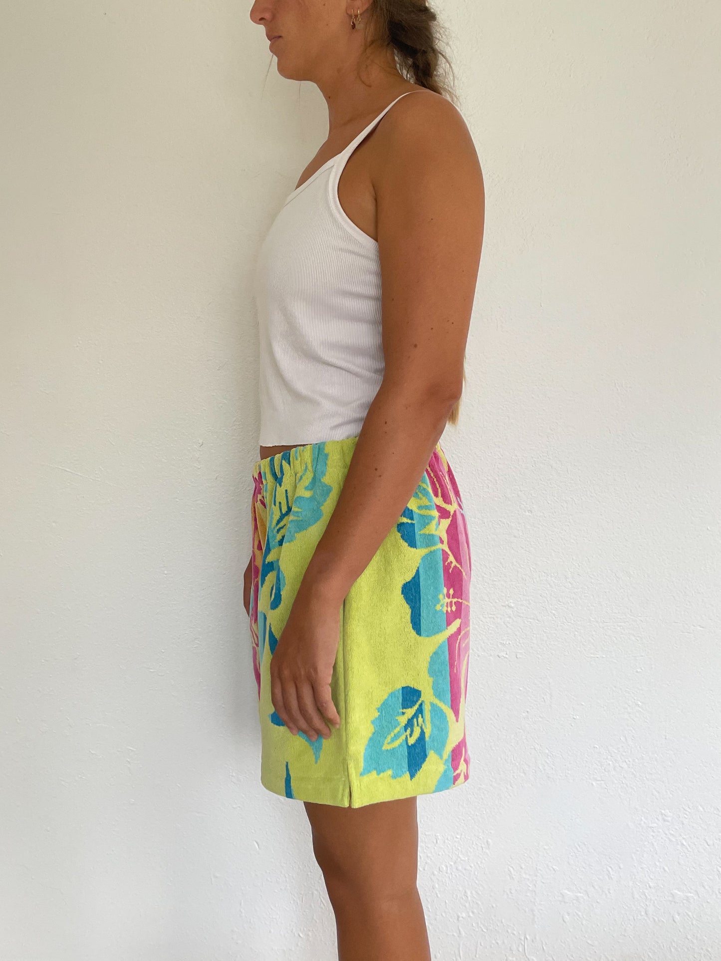 XL Hibiscus Shorts