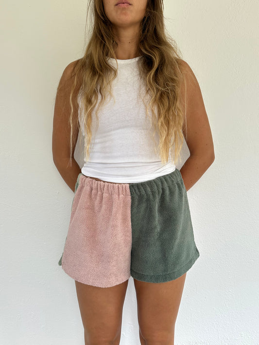 L Color Block Shorts