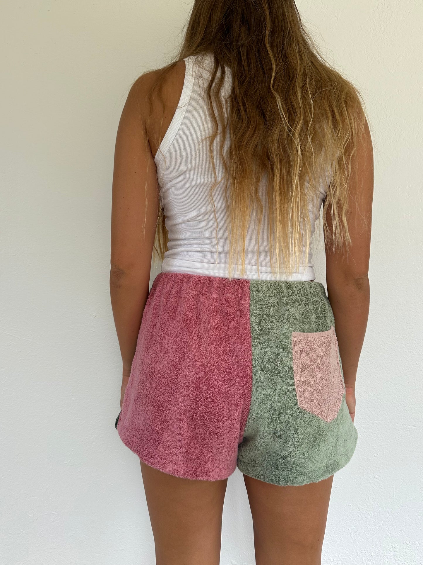 L Color Block Shorts